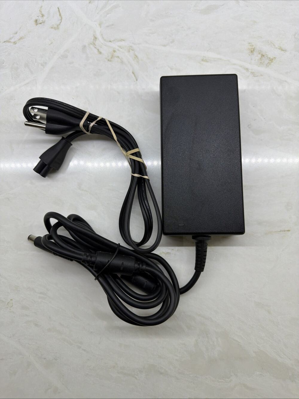 Genuine Dell Genuine 180W 19.5V AC Power Charger Adapter 47RW6 047RW6 LA180PM180